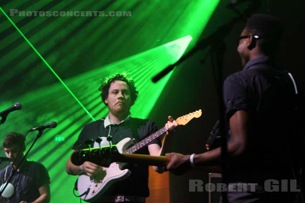 METRONOMY - 2010-10-30 - PARIS - CentQuatre - 